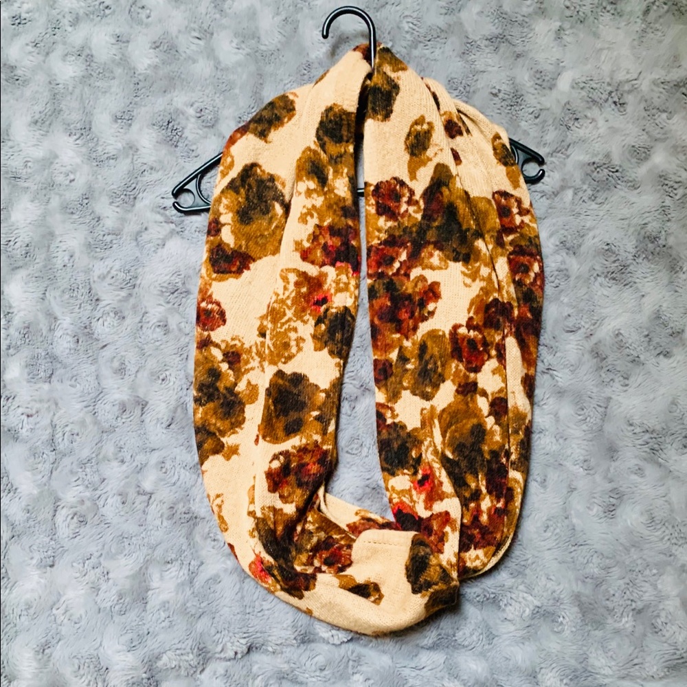 H & M Wide and Heavy Scarf
